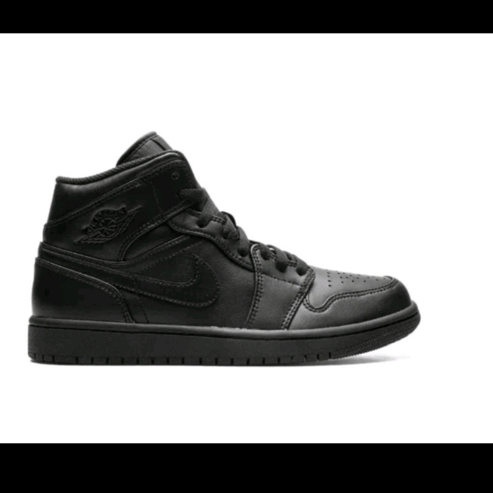 Air Jordan Boys 1 Mid "Triple Black" Mid Top Streetwear Basketball Sneakers 3.5Y